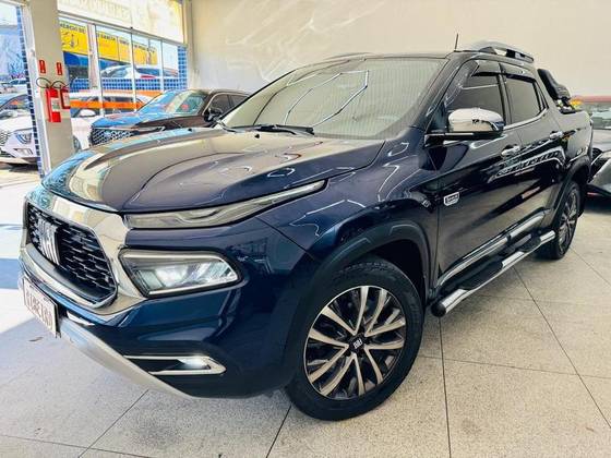 FIAT TORO 2.0 16V TURBO DIESEL RANCH 4WD AT9 FIAT TORO 2.0 16V TURBO DIESEL RANCH 4WD AT9
